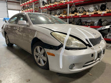Load image into Gallery viewer, WASHER BOTTLE Toyota Camry Lexus ES330 ES350 ES300 2002 02 03 04 05 06 07 - 12 - NW517657
