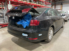 Load image into Gallery viewer, WIPER MOTOR Volkswagen Jetta 2011 11 2012 12 2013 13 Sedan - NW518587
