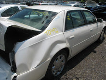 Load image into Gallery viewer, Radio Cadillac Deville 2001 - MM538402
