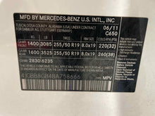 Load image into Gallery viewer, FRONT DOOR WINDOW REGULATOR POWER Gl320 Gl350 Gl450 Gl550 06-12 Right - NW522822
