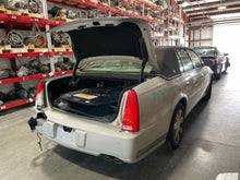 Load image into Gallery viewer, Wheel Rim Cadillac DTS 2007 - NW525188
