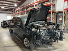 Load image into Gallery viewer, Windshield Wiper Motor  SILVERADO 3500 PICKUP 2016 - NW528718
