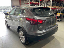 Load image into Gallery viewer, REAR AXLE SHAFT Nissan Rogue Sport 17 18 19 20 21 22 - NW528055
