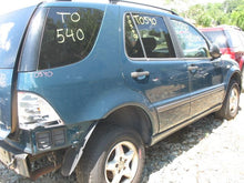 Load image into Gallery viewer, CD CHANGER Mercedes ML320 1998 98 1999 99 - MM538851
