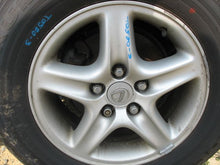 Load image into Gallery viewer, CD CHANGER Lexus RX300 1999 99 2000 00 01 02 03 - MM541521
