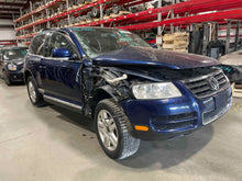 Load image into Gallery viewer, AIR CLEANER BOX Touareg 2004 04 2005 05 2006 06 2007 07 Right - NW532258

