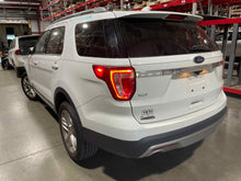 Load image into Gallery viewer, Axle Shaft Ford Explorer 2016 - NW532265
