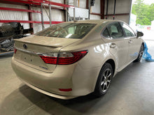 Load image into Gallery viewer, AC Compressor  LEXUS ES300H 2015 - NW534350
