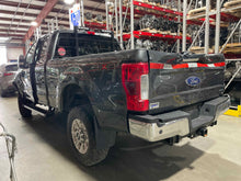 Load image into Gallery viewer, Interior Rear View Mirror  FORD F350SD PICKUP 2017 - NW533167
