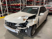 Load image into Gallery viewer, Radio  LEXUS IS300 2001 - NW533996

