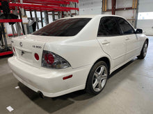 Load image into Gallery viewer, Radio  LEXUS IS300 2001 - NW533996
