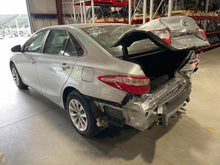 Load image into Gallery viewer, SIDE VIEW DOOR MIRROR Toyota Camry 2015 15 2016 16 2017 17 Right - NW535803

