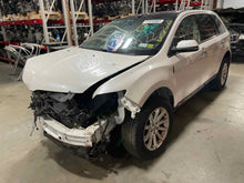 Load image into Gallery viewer, Intake Manifold Lincoln MKX 2012 - NW553422
