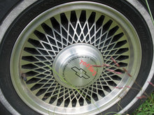 Load image into Gallery viewer, ALTERNATOR Bonneville Impala Park ave 92 93 94 95 96 - MM550075
