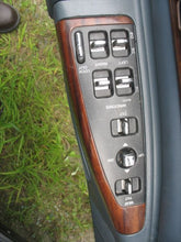 Load image into Gallery viewer, ALTERNATOR Bonneville Impala Park ave 92 93 94 95 96 - MM550075
