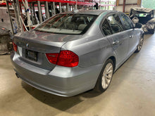 Load image into Gallery viewer, REAR AXLE SHAFT BMW 328i 335i 10 11 12 13 AT Right - NW542978
