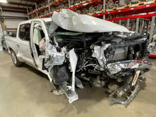 Load image into Gallery viewer, Computer  SILVERADO 1500 PICKUP 2022 - NW543517
