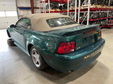 Load image into Gallery viewer, Throttle Body Ford Mustang 2000 - NW544685
