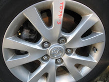Load image into Gallery viewer, Radio Mazda 3 2008 08 AM FM CD 6 Dsic - MM556987
