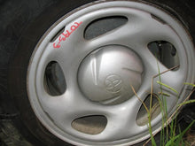Load image into Gallery viewer, RADIO Toyota Tundra 2003 03 2004 04 - MM556563
