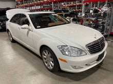 Load image into Gallery viewer, Steering Gear Rack Mercedes-Benz SL55 2008 - NW547253
