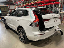 Load image into Gallery viewer, Front Door Glass  VOLVO XC60 2018 - NW550067
