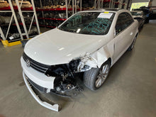 Load image into Gallery viewer, AIR CLEANER BOX A3 RS3 CC EOS Golf Golf GTI Jetta Passat R32 08-14 - NW556123
