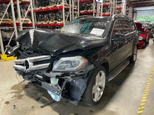 Load image into Gallery viewer, FRONT CV AXLE SHAFT Gl350 Gl450 Gl550 GL63 AMG ML350 ML450 12-16 Left - NW552544
