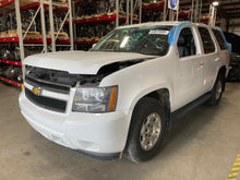 Load image into Gallery viewer, RADIATOR OVERFLOW BOTTLE Escalade Escalade ESV Escalade EXT  07-15 - NW556365
