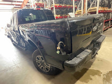 Load image into Gallery viewer, Air Cleaner Box  FORD F150 PICKUP 2016 - NW550709
