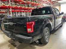 Load image into Gallery viewer, RADIATOR Ford F150 Pickup 2015 15 2016 16 2017 17 - NW557243
