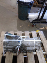Load image into Gallery viewer, TRANSFER CASE BMW X1 2012 12 2013 13 2014 14 2015 15 - NW589057
