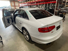 Load image into Gallery viewer, Transmission  AUDI S4 2013 - NW560142
