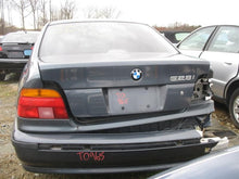 Load image into Gallery viewer, AC COMPRESSOR BMW 528I 1998 98 1999 99 2000 00 - MM569157
