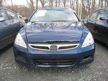 Load image into Gallery viewer, RADIO Honda Accord 2004 04 05 06 07 AM FM 6 CD - MM572408
