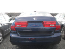 Load image into Gallery viewer, RADIO Honda Accord 2004 04 05 06 07 AM FM 6 CD - MM572408

