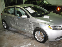 Load image into Gallery viewer, TRANSMISSION Kia Forte 2011 11 2012 12 2013 13 - MM572678
