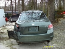 Load image into Gallery viewer, CD CHANGER Honda Accord 2008 08 2009 09 2010 10 - MM576436
