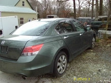 Load image into Gallery viewer, CD CHANGER Honda Accord 2008 08 2009 09 2010 10 - MM576436

