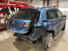 Load image into Gallery viewer, FRONT CV AXLE SHAFT Volkswagen Tiguan 09 10 11 12 13 14 AT Right Front - NW582364
