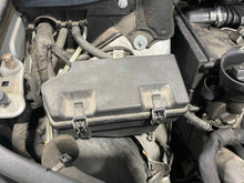 Load image into Gallery viewer, AIR CLEANER BOX Gl320 Gl350 Gl450 Gl550 ML320 ML350 ML450 07-13 Left - NW501766
