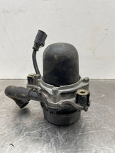 Load image into Gallery viewer, Air Cleaner Box  PORSCHE CAYMAN 2007 - NW423751
