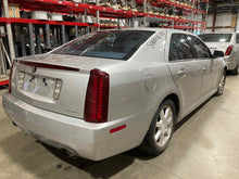 Load image into Gallery viewer, Carrier Assembly Cadillac STS 2006 - NW443263
