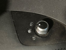 Load image into Gallery viewer, DRIVERS MASTER WINDOW SWITCH Audi TT R8 2008 08 2009 09 10 11 12 13 14 15 - NW442089
