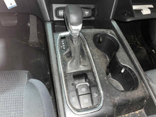 Load image into Gallery viewer, Floor Shifter Hyundai Santa Fe 2020 - NW587587
