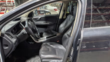 Load image into Gallery viewer, Floor Shifter  VOLVO 60 SERIES 2010 - NW321659
