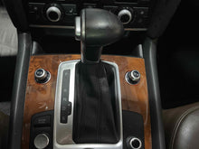 Load image into Gallery viewer, Floor Shifter  AUDI Q7 2015 - NW505079
