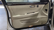 Load image into Gallery viewer, Front Interior Door Trim Panel Cadillac DTS 2008 - NW384848
