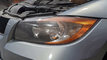 Load image into Gallery viewer, HEADLIGHT LAMP ASSEMBLY 323i 325ci 325i 328i 330ci 330i 330xi 06-08 Left - NW363599
