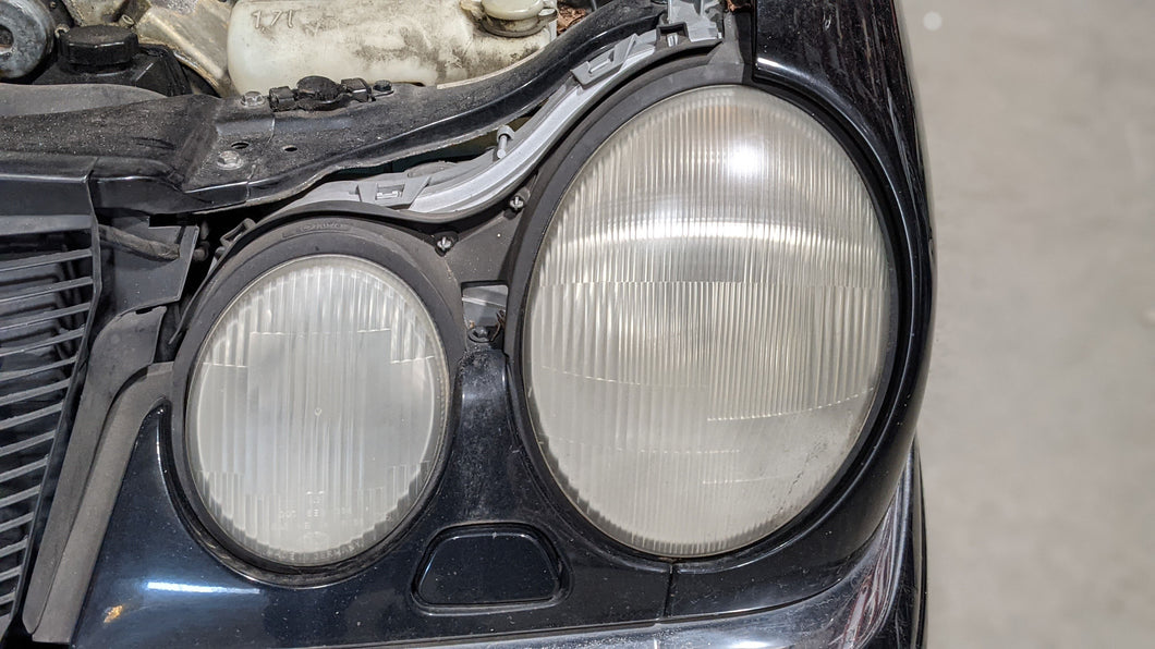 HEADLIGHT LAMP ASSEMBLY E300d E320 E320T Wagon E420 E430 E55 96-99 Left - NW398979